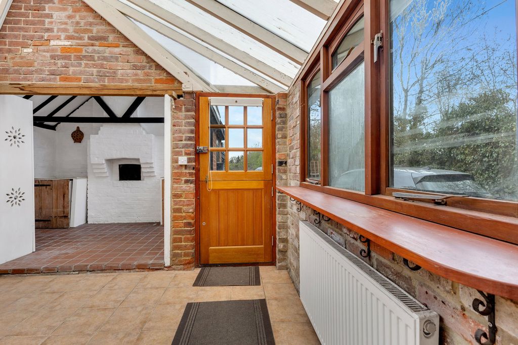 Property photo 3 of 18