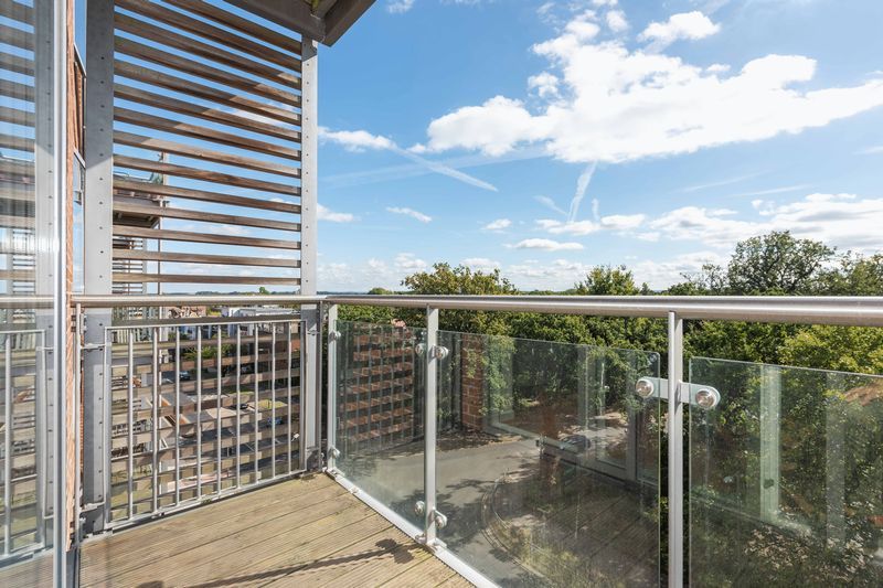 Property photo 3 of 8 Photo 8