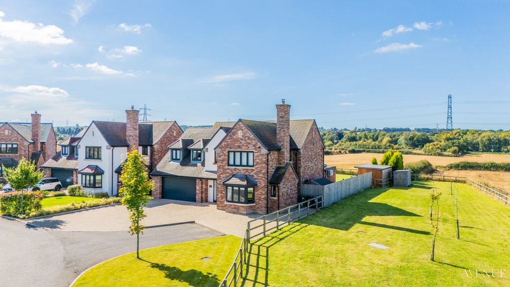 Property photo 1 of 34 3618371
