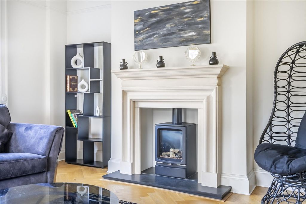 Additional image 5 of 2 bed town house to rentMount Vale, York YO24