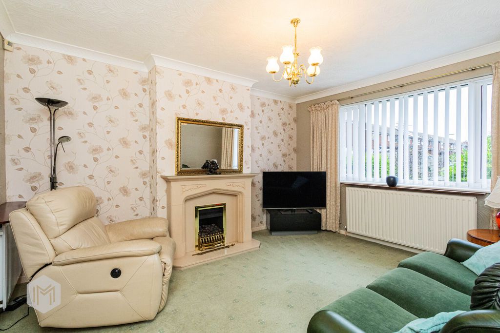 Property photo 2 of 25 Picture No. 09