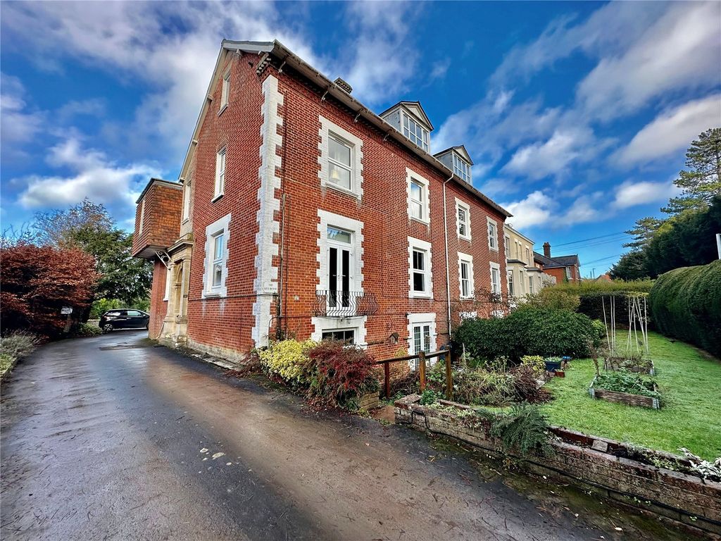 Property photo 1 of 10 Picture No. 15