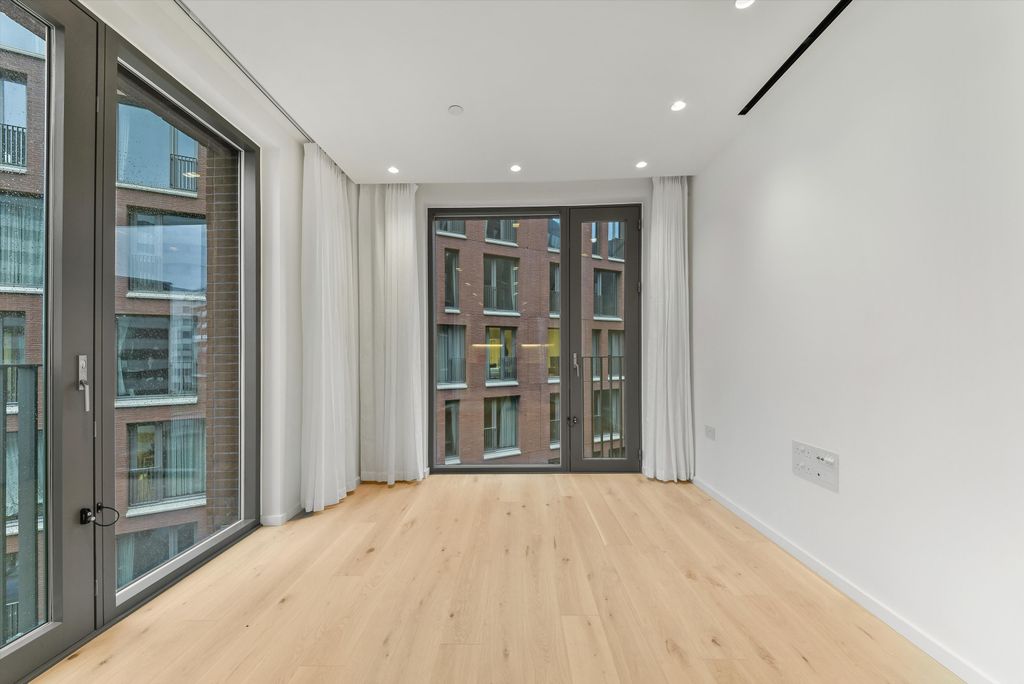 Property photo 2 of 10 Image