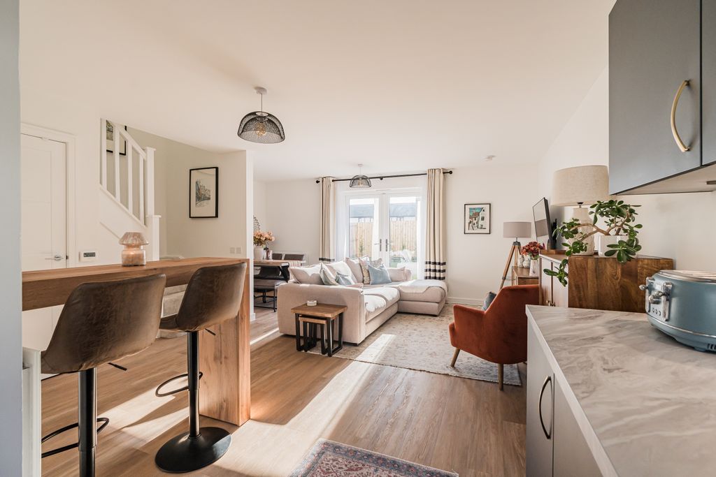 Property photo 2 of 23 Property Image 2