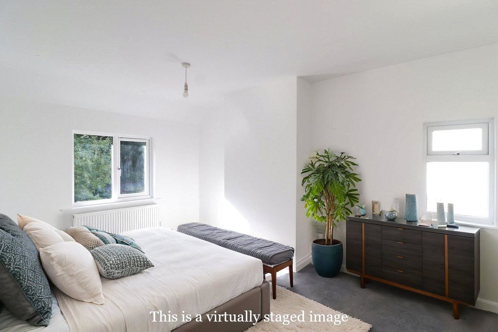 Property photo 3 of 17 Picture No. 14