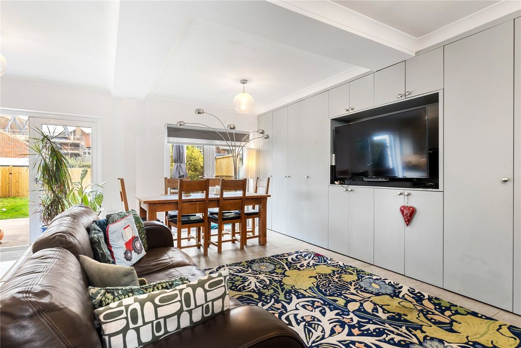 Property photo 3 of 18 Picture No. 04