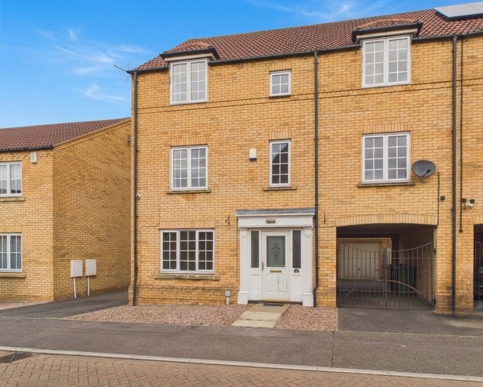 Property photo 1 of 16 Front