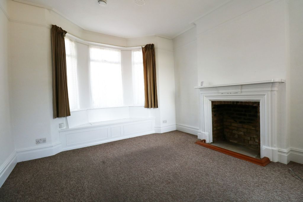 Property photo 3 of 12 5325283