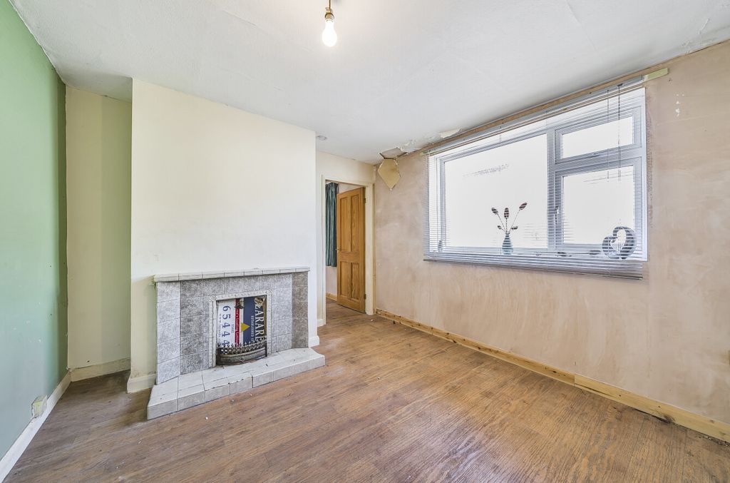 Property photo 3 of 10 1181862 (3).Jpg