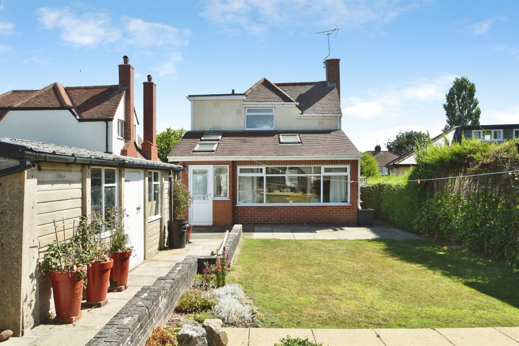 Property photo 2 of 19
