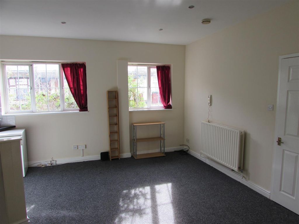 Property photo 1 of 8 Img_1998.Jpg