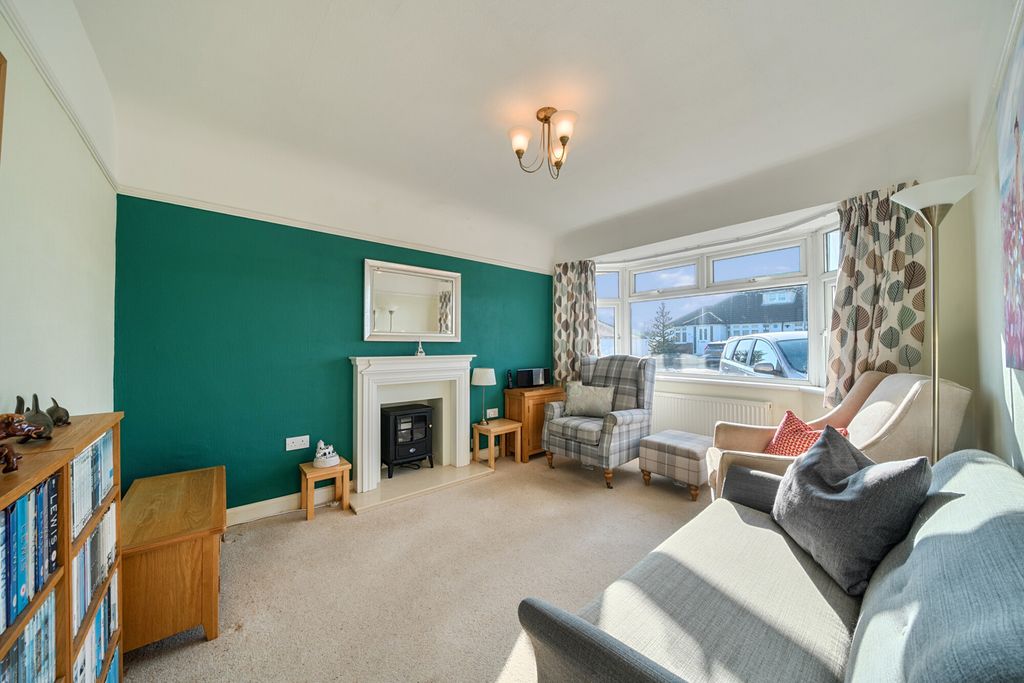 Property photo 2 of 20 1424561-16-69A955...