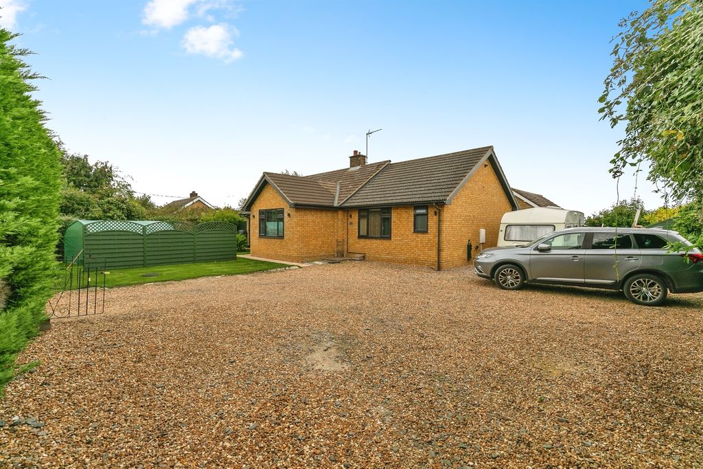 Property photo 2 of 22