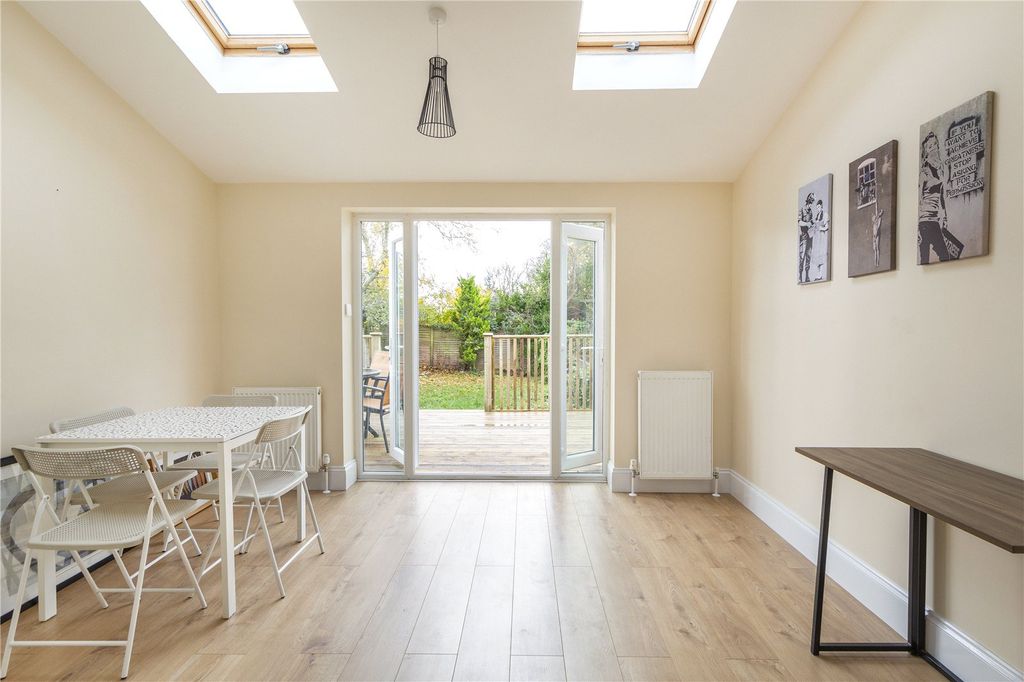 Property photo 1 of 21 Picture No. 24