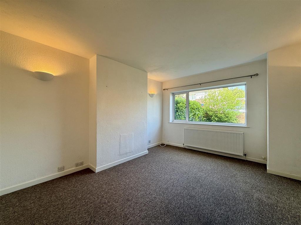 Property photo 2 of 11 Living Room.Jpg