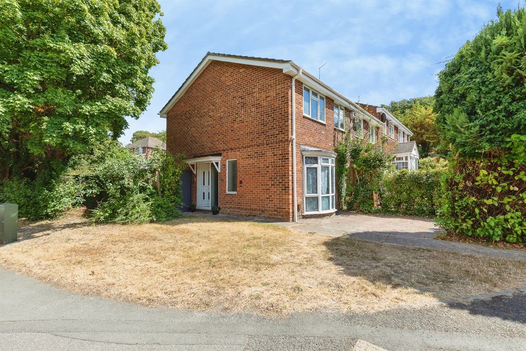 Property photo 1 of 12
