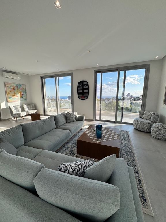 Property photo 3 of 37