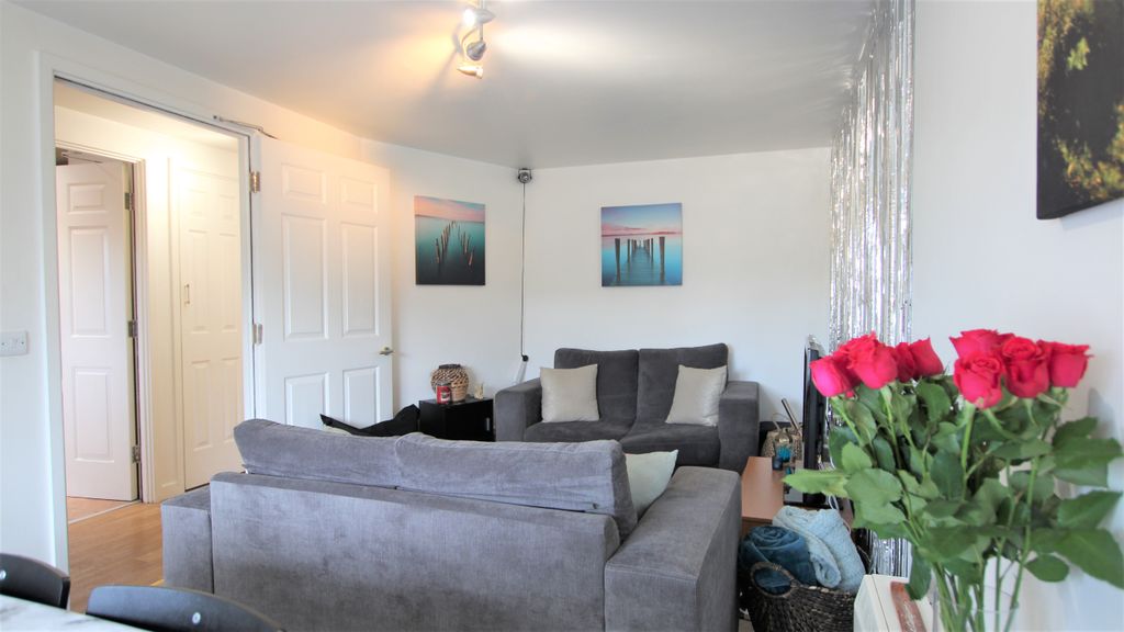 Property photo 2 of 17 Aimg_4672Aa