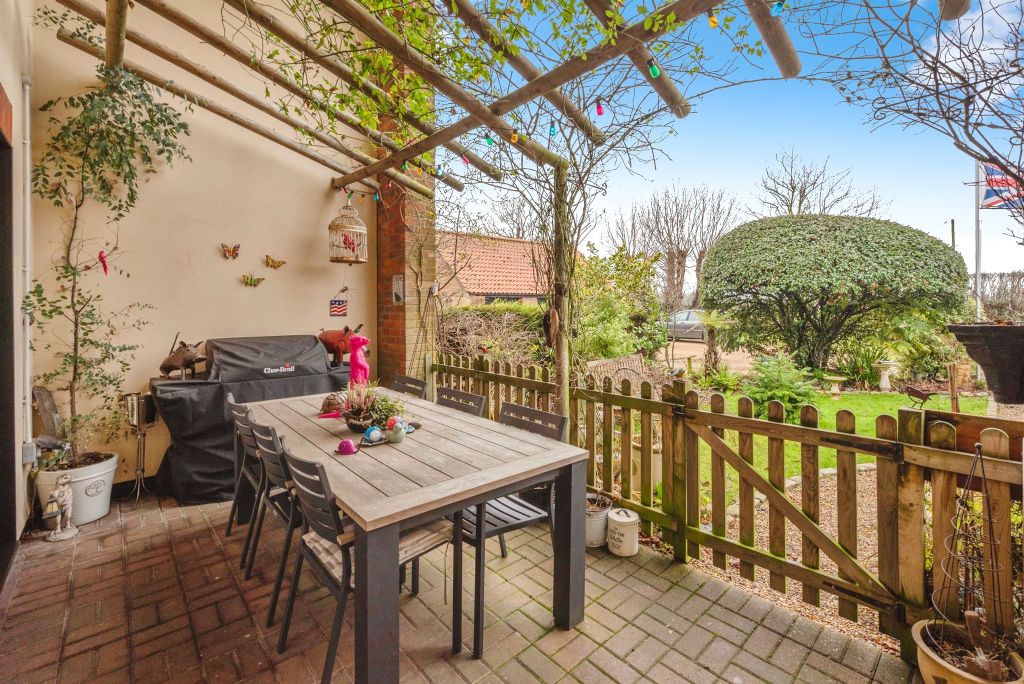 Property photo 3 of 19