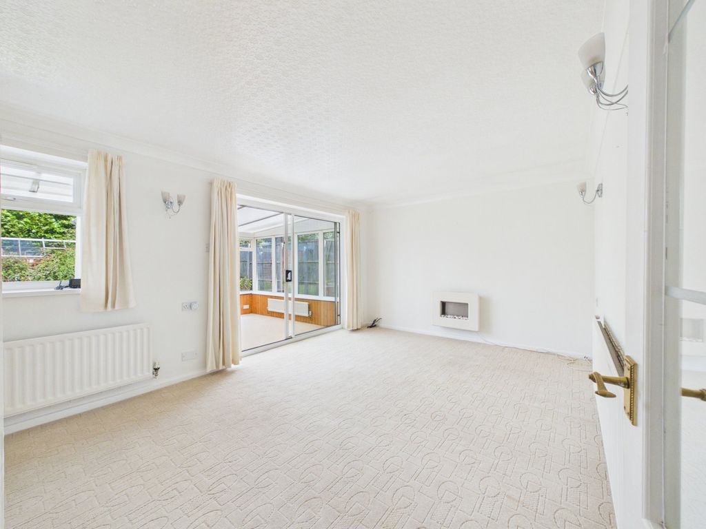 Property photo 3 of 21