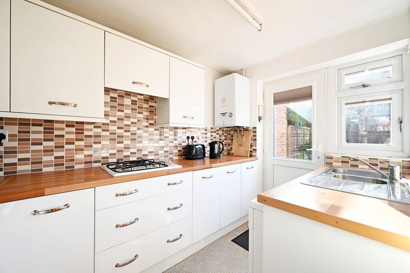 Property photo 2 of 27 Kitchen