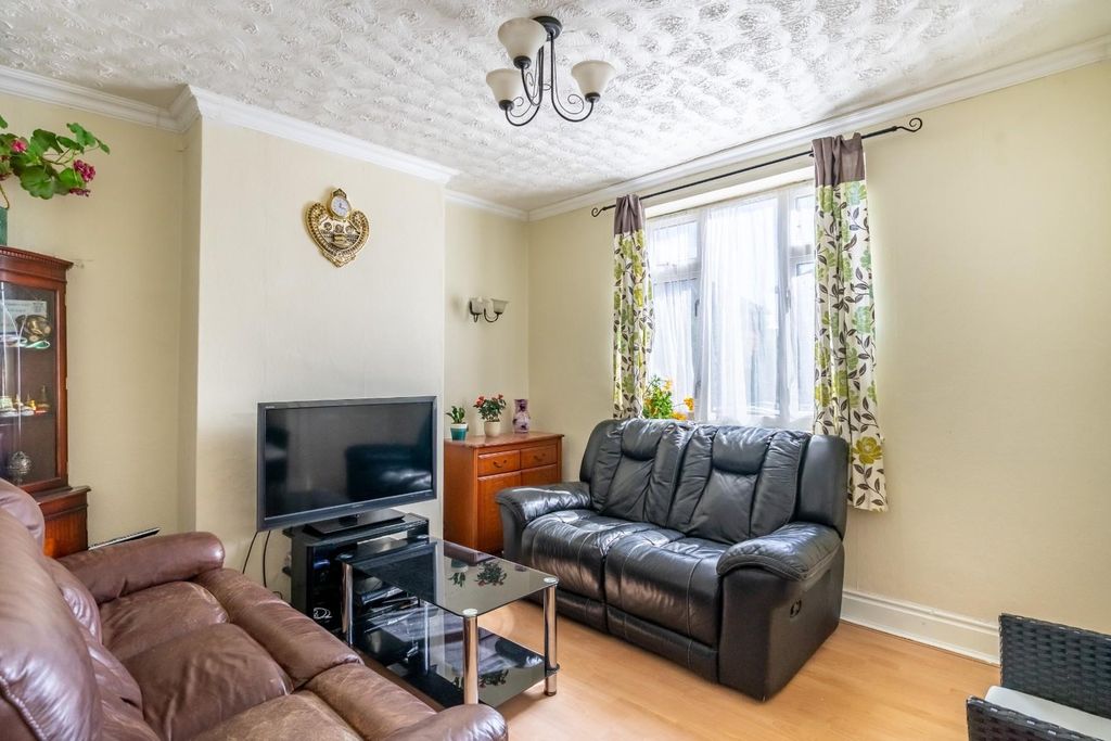 Property photo 3 of 13 44Ka-2.Jpg