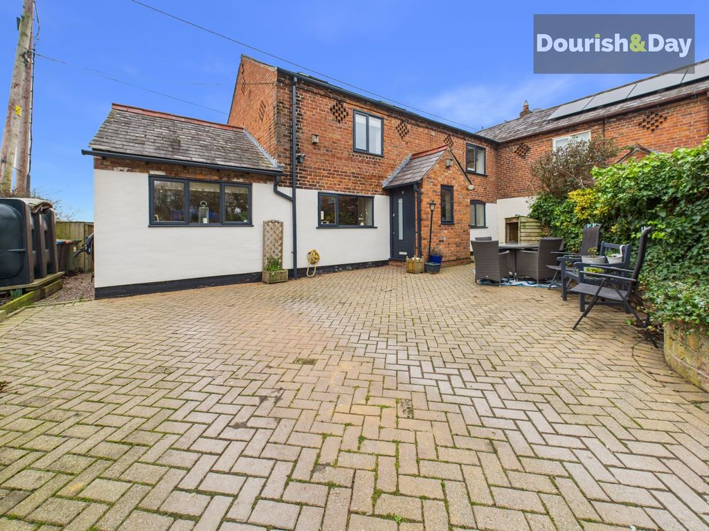 Property photo 2 of 49