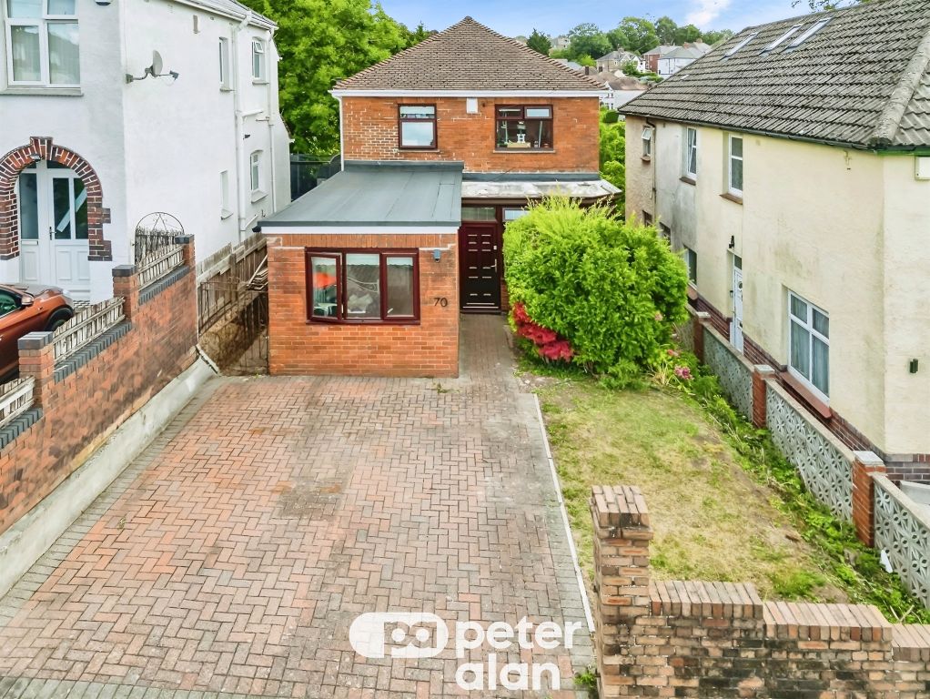 Property photo 3 of 19