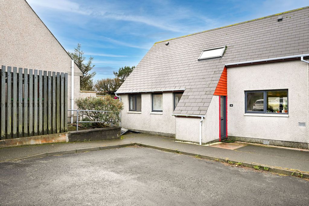 Property photo 1 of 39