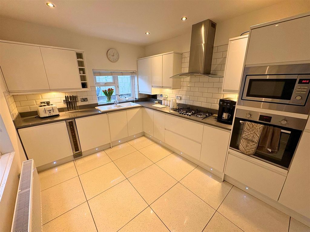 Property photo 1 of 30 Kitchen B (Edit).Jpg