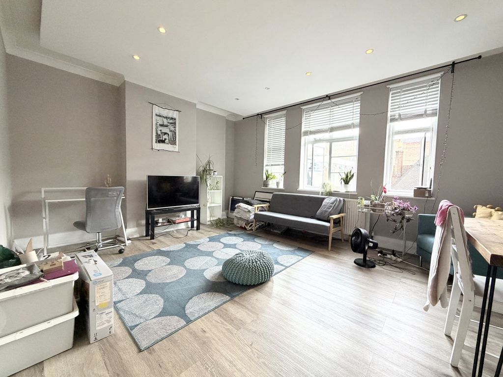 Property photo 1 of 14 33