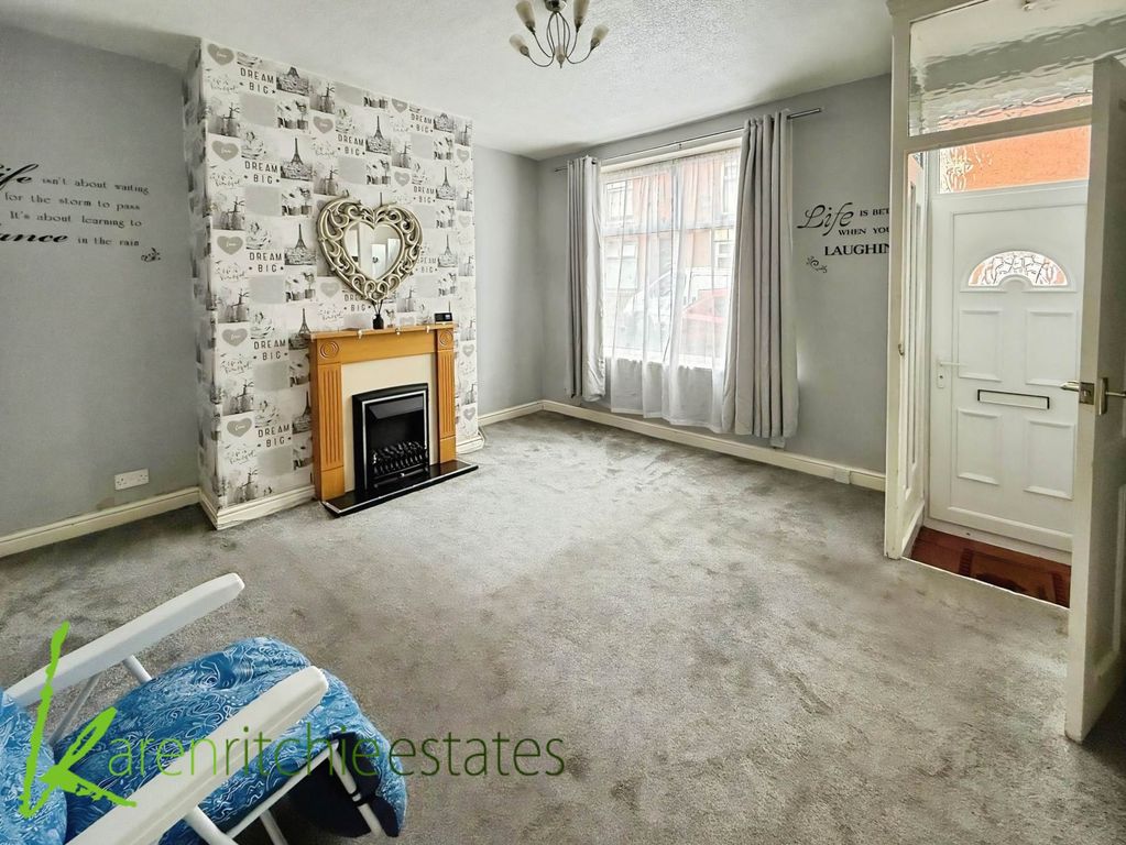 Property photo 2 of 9