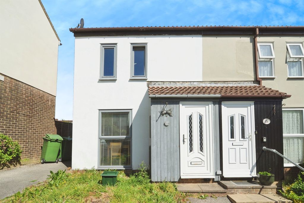 Property photo 1 of 12