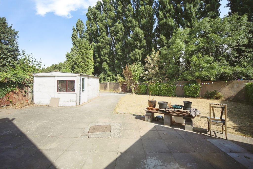 Property photo 3 of 24 Pbox-Img.Jpg