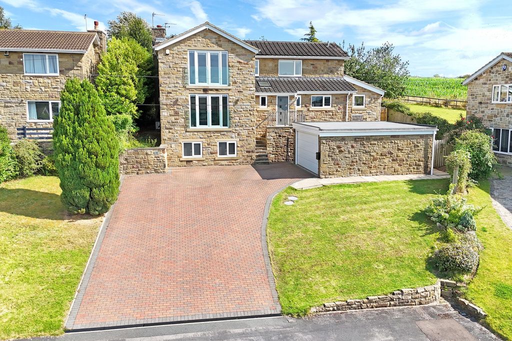 Property photo 1 of 45