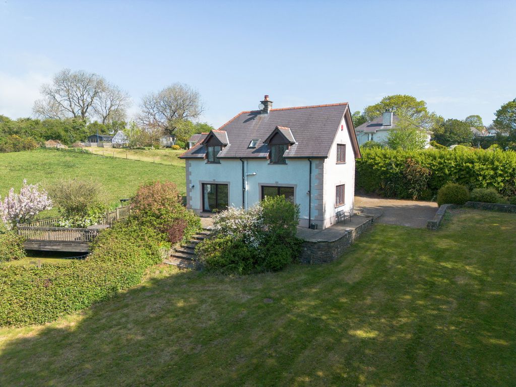 Property photo 3 of 42