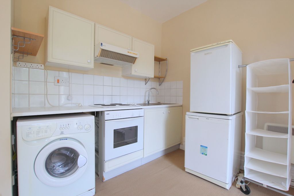Property photo 3 of 6 3