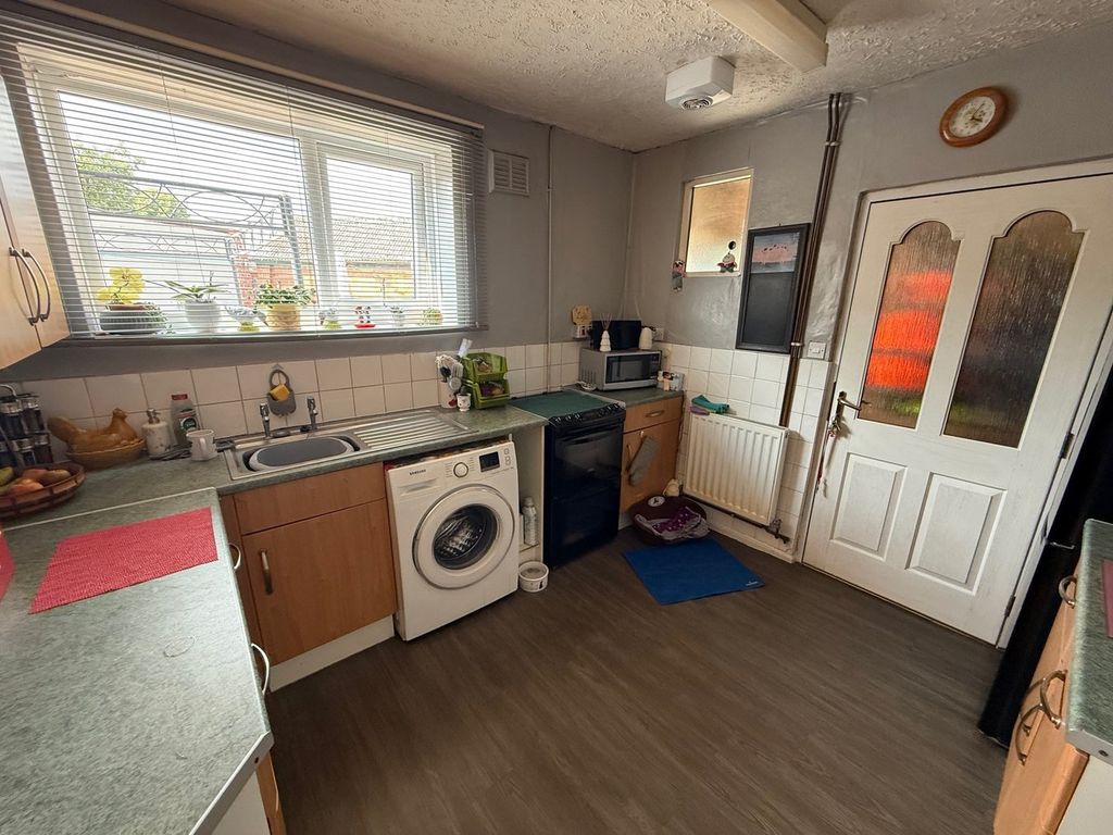 Property photo 3 of 13