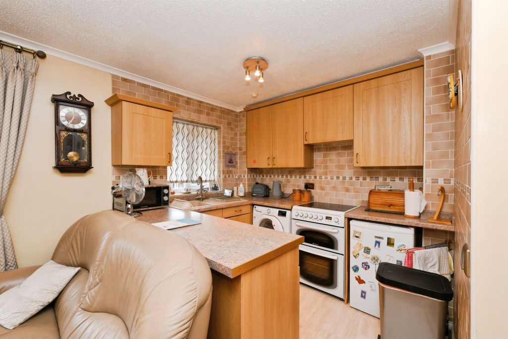 Property photo 2 of 14