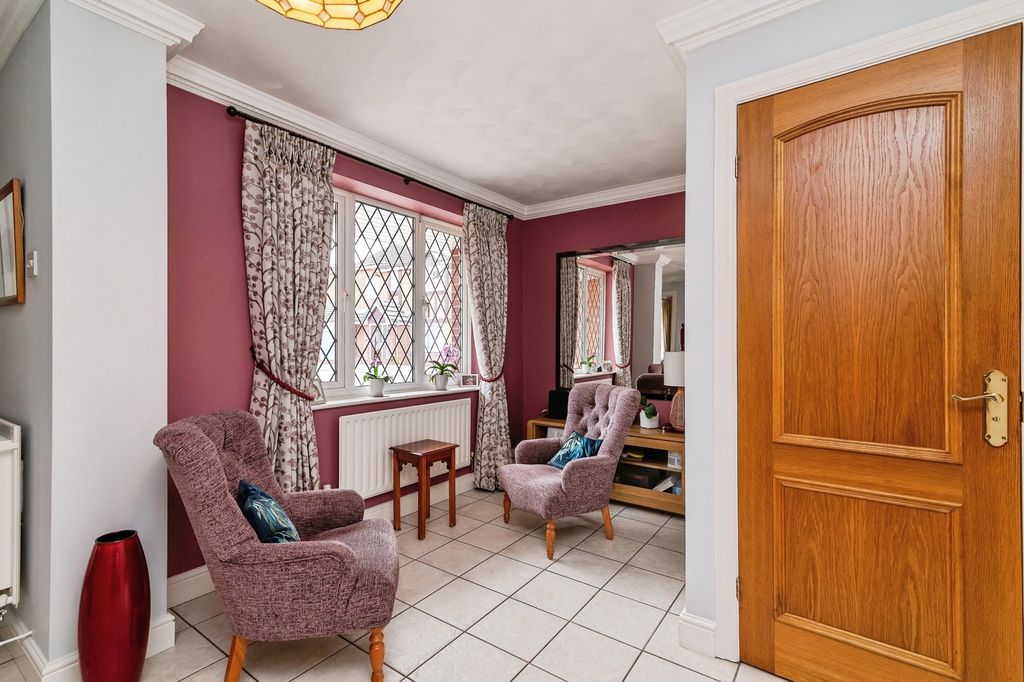 Property photo 2 of 34 Pbox-Img.Jpg