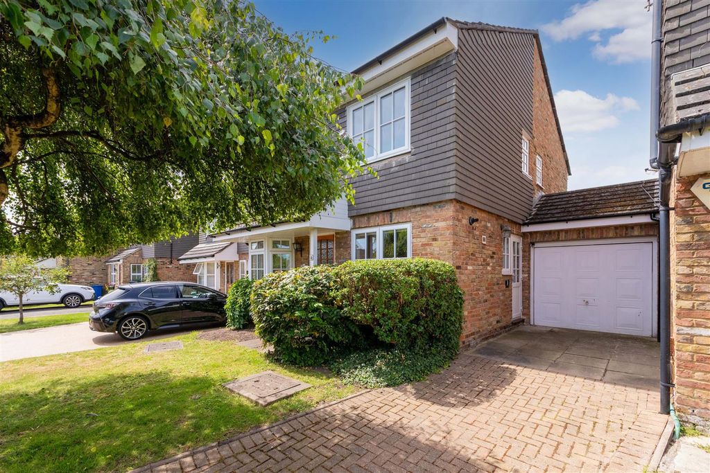 Property photo 1 of 19