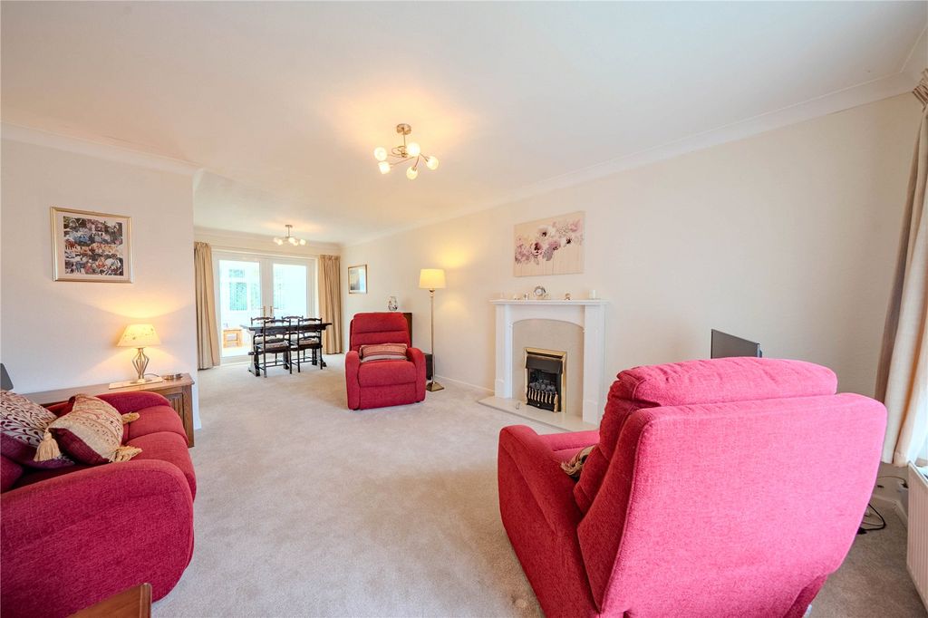 Property photo 2 of 17 Picture No. 08