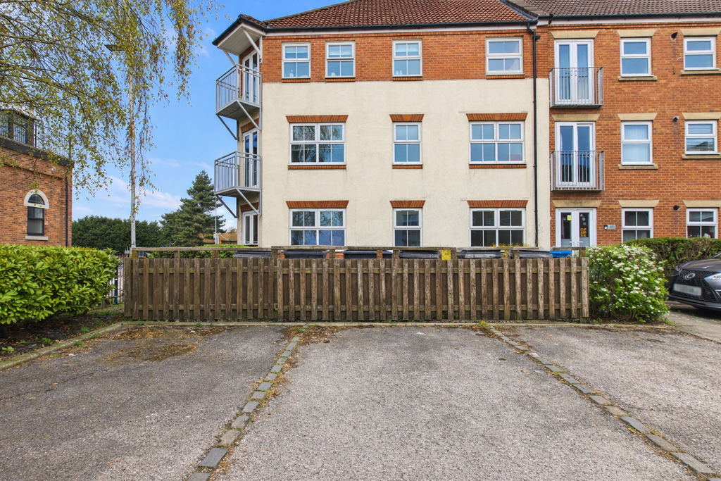 Property photo 2 of 13