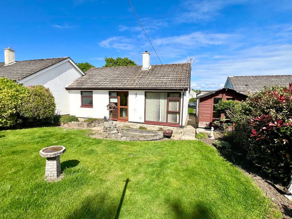 Property photo 2 of 11