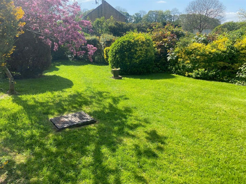 Property photo 2 of 19 Garden 2.Jpg