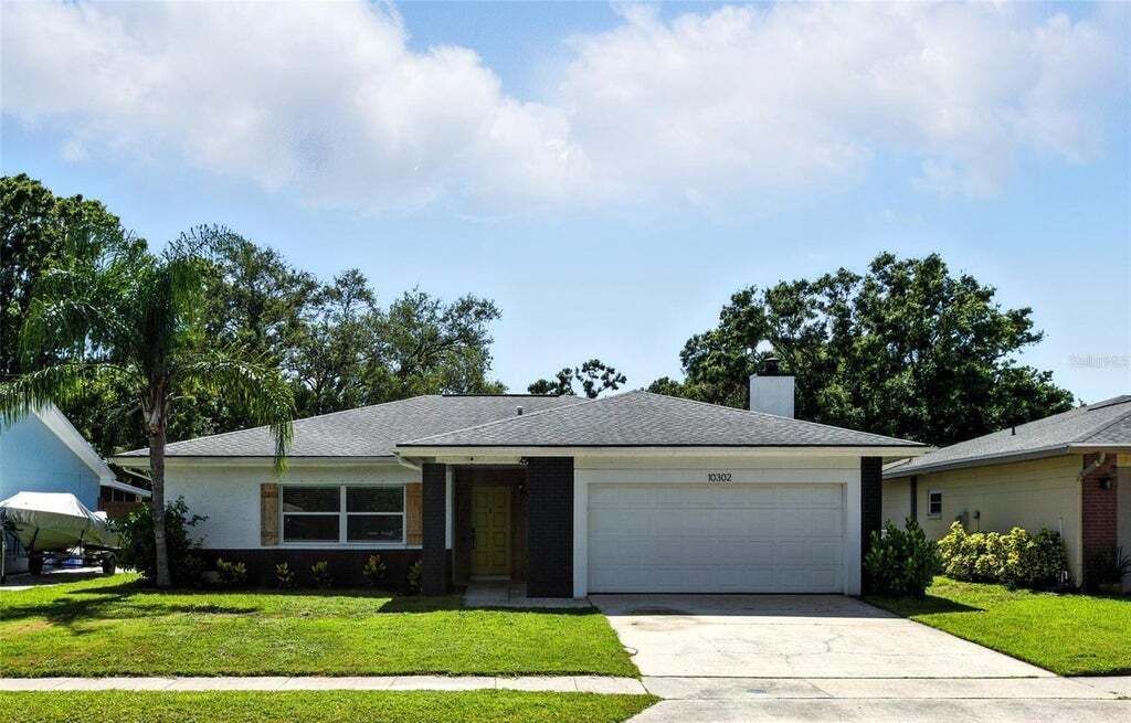 Property photo 1 of 20