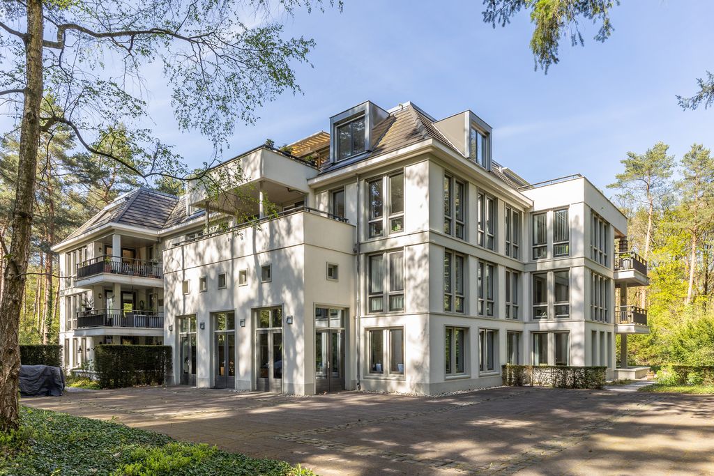 Property photo 3 of 19