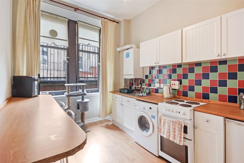 Property photo 2 of 15 Picture No. 07