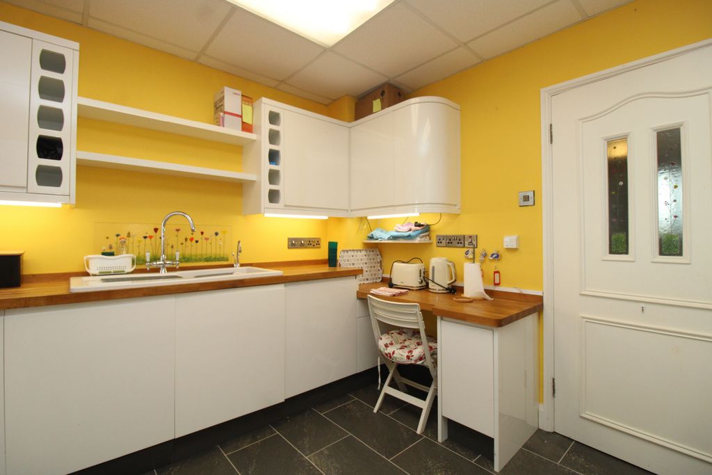 Additional image 15 of 3 bed flat for saleRedcliffe Court, Marine Drive, Paignton TQ3