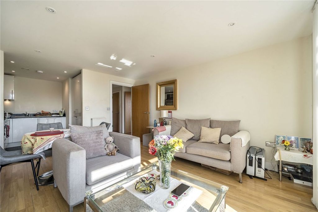 Property photo 1 of 5